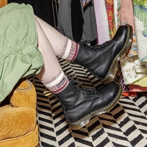 Dr Marten Pascal 1460 Virgina 8-eye lace up boots in size 8